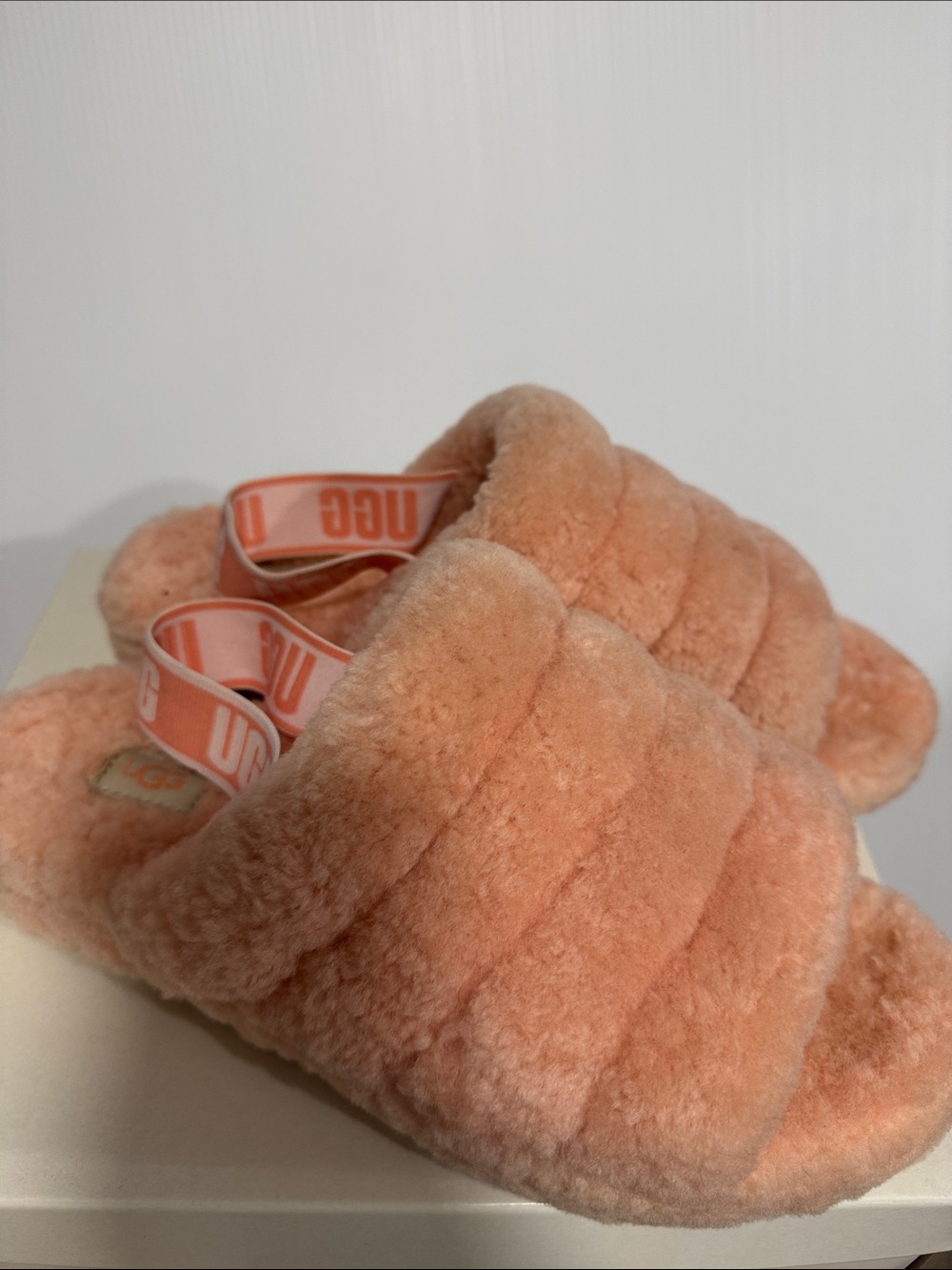 Ugg peach color fur slippers fluff size 11 - Picture 5 of 12